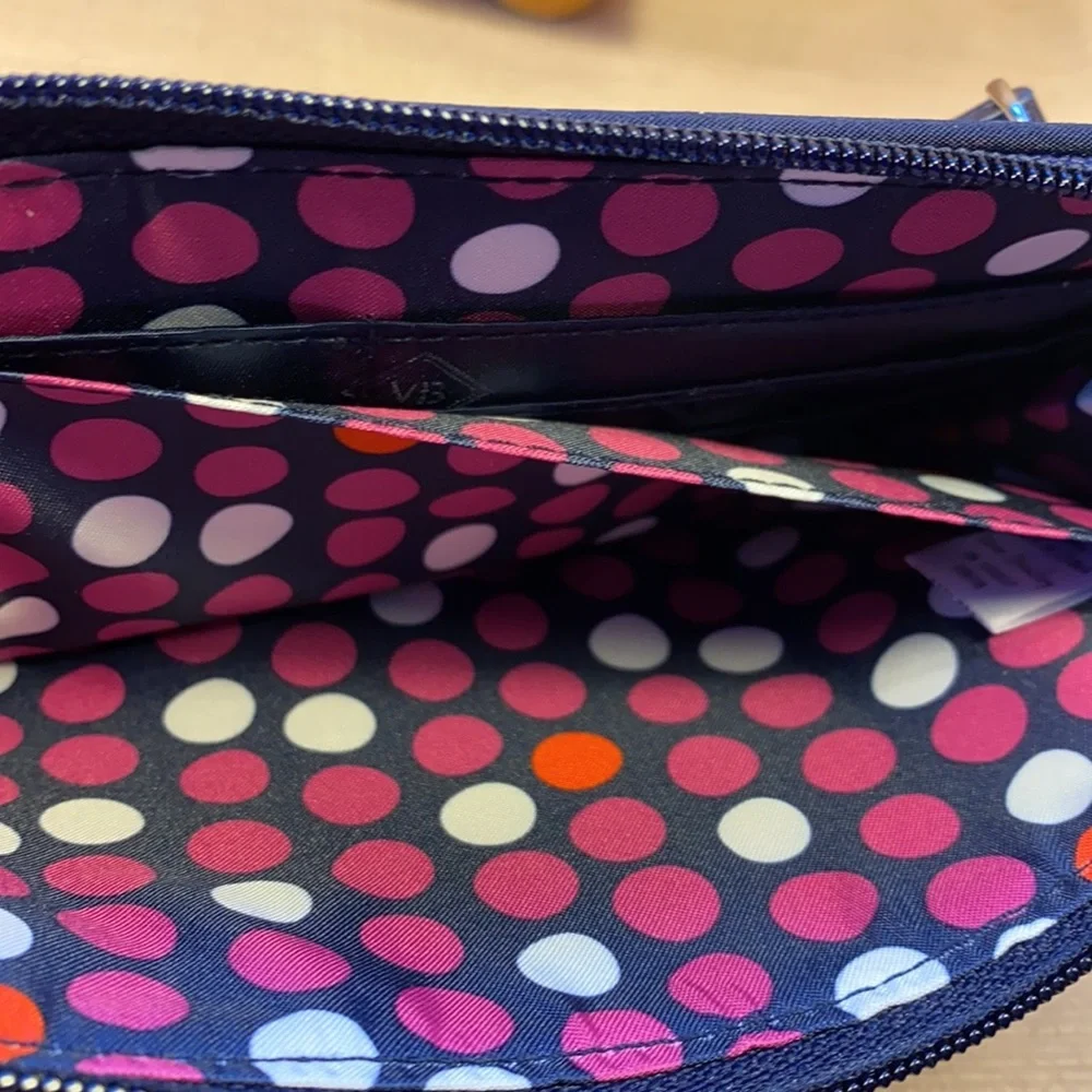 NWOT Vera Bradley wallet w/wrist leash - Picture 15 of 16